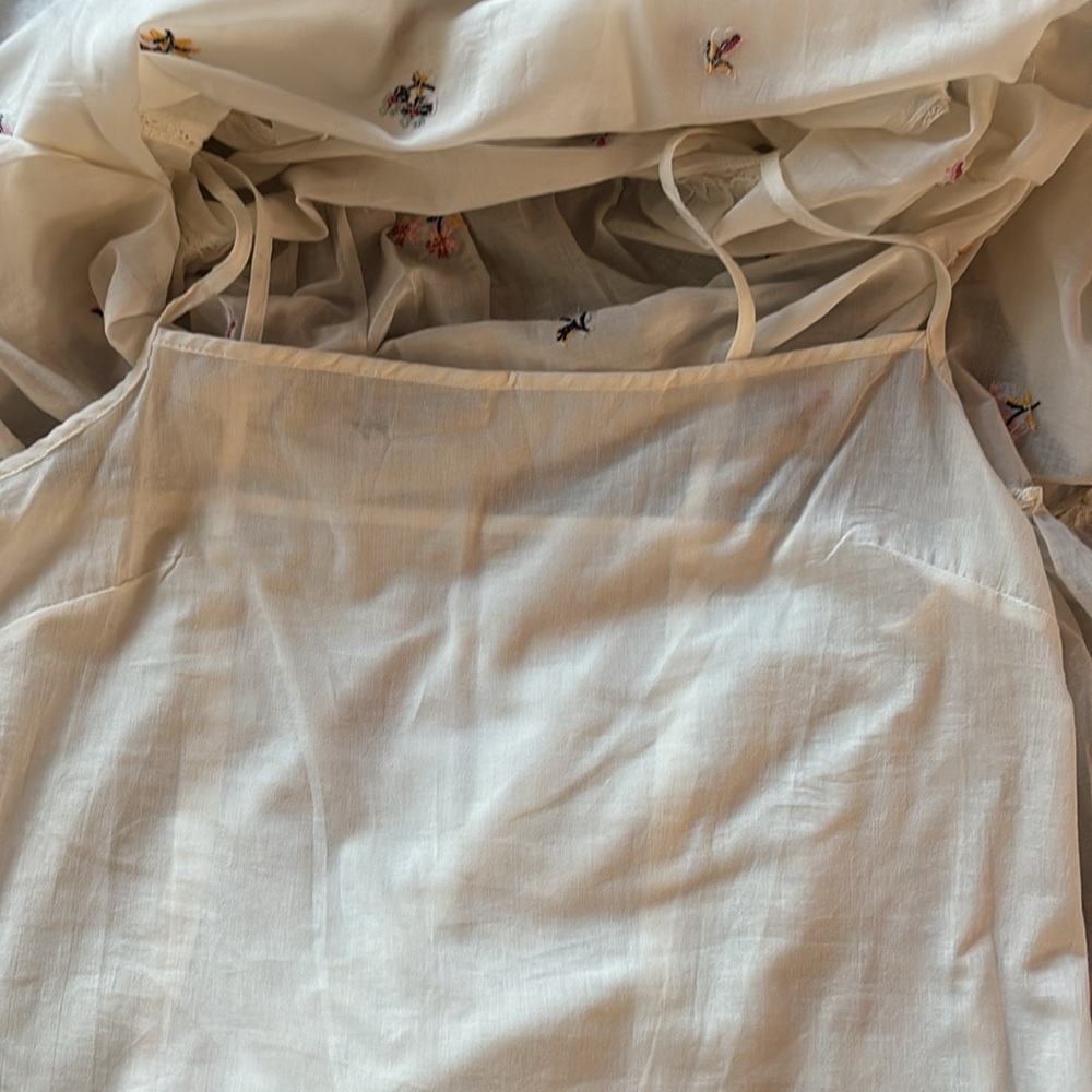 MaxStudio White Floral Embroidered Tiered Dress Small NWT - Picture 9 of 9